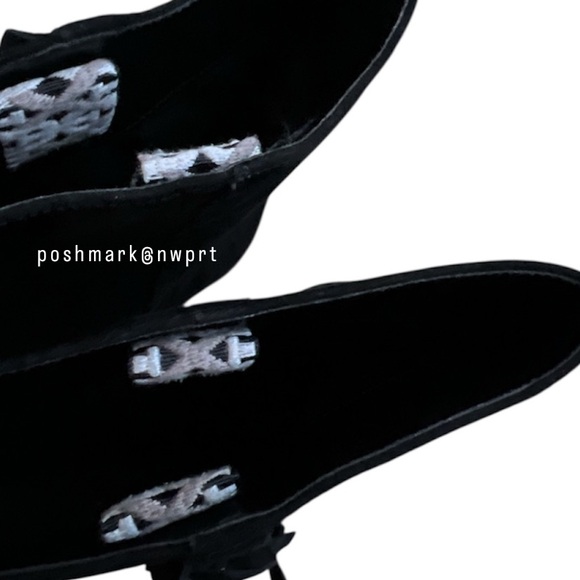 Sam Edelman 🖤 Fayette Suede Fringe Boots Heels Black 37 7 7.5 - Picture 8 of 16